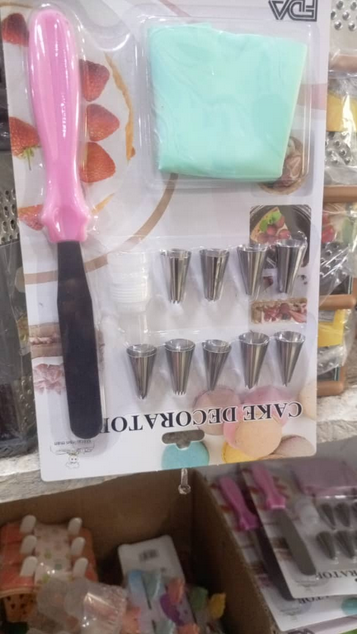 Outil de cuisson petite spatule à gâteau et ensemble de buses de décoration de pâtisserie en acier inoxydable