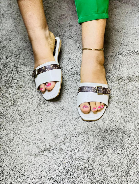 Vente en gros Chaussures de marque de créateur Sandales plates  à la mode pour femmes Sandales de luxe pour femmes Chaussures de créateur