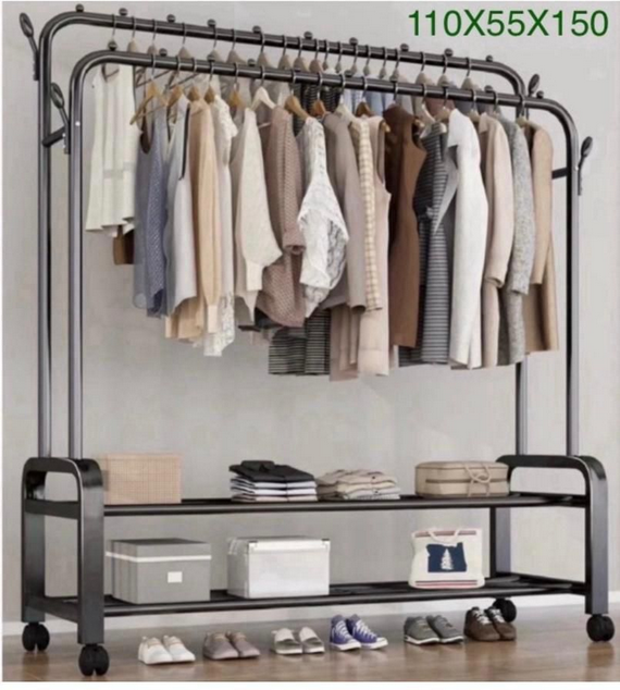 Organisateur multifonctionnel en métal pour la maison Porte-vêtements portable à double tige avec crochets et rouleaux