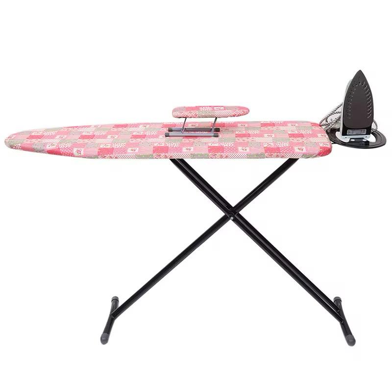 Table à repasser florale réglable