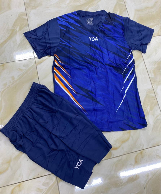 Nouveau maillot de football rétro Club-Vêtements de sport de football personnalisables pour adultes et enfants pour les jeux à domicile/à l'extérieur-Disponible en stock