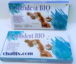 Chachaderm est utilisé pour traiter les infections cutanées telles que le pied d'athlète, l'eczéma marginé, la teigne et d'autres infections cutanées fongiques (candidose).