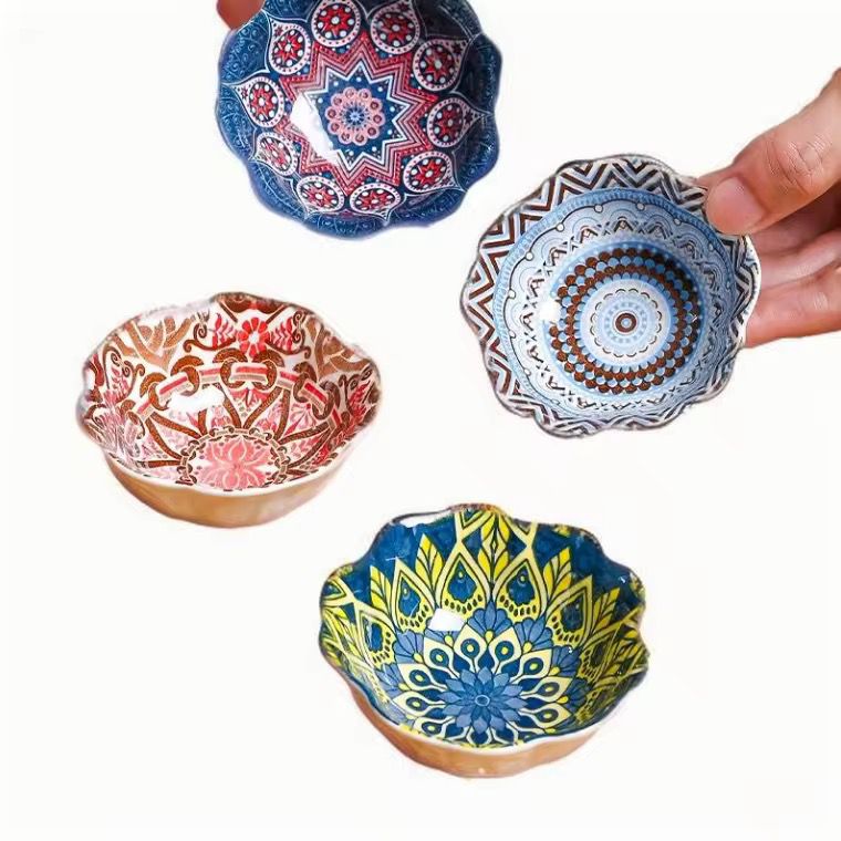Petit bol en céramique décoratif