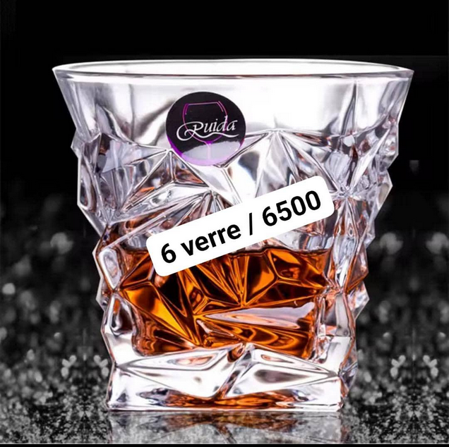 VENTE EN GROS DE Fond épais premium verre à whisky esprit verre tasse à eau Creative Bar ménage